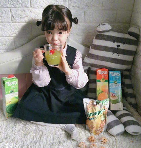 八字劉海怎么弄才好看 可愛軟萌的小女孩發(fā)型綁扎方法 八字劉海怎么弄才好看 可愛軟萌的小女孩發(fā)型綁扎方法