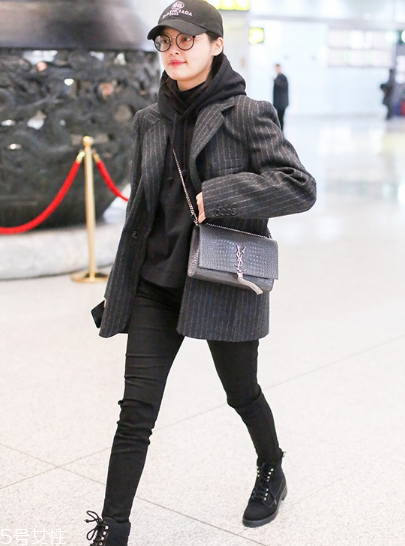 棒球帽怎么搭配衣服？素顏也能hold住