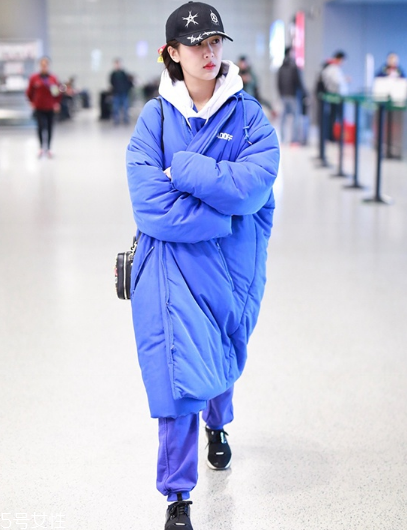 棒球帽怎么搭配衣服？素顏也能hold住