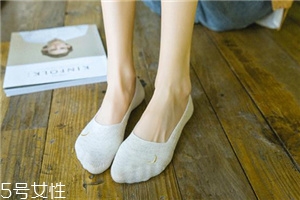 襪子會傳染腳氣嗎？穿襪子要注意衛(wèi)生