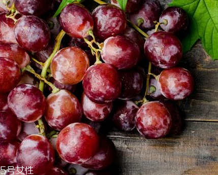 葡萄籽泡水喝有作用嗎？美容保健