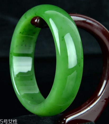 玉手鐲尺寸怎么選？輕松選出合適尺寸