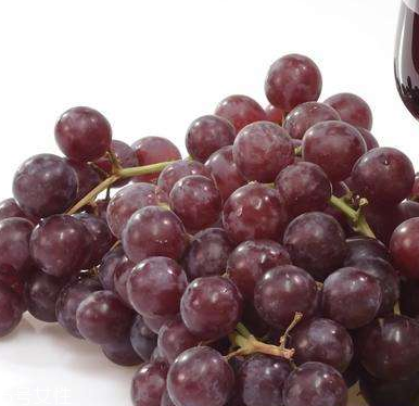 葡萄籽適合多大年齡吃？25歲女性必備