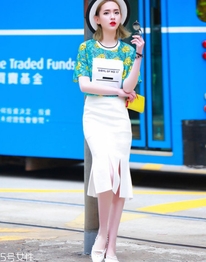 魚(yú)尾裙配什么上衣好看？化身性感美人魚(yú)