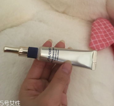 pola眼霜和lamer海藍(lán)之謎眼霜哪個好 貴價眼霜測評 pola眼霜和lamer海藍(lán)之謎眼霜哪個好 貴價眼霜測評