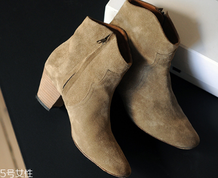 isabel marant什么價(jià)位？街拍中的最in鞋履