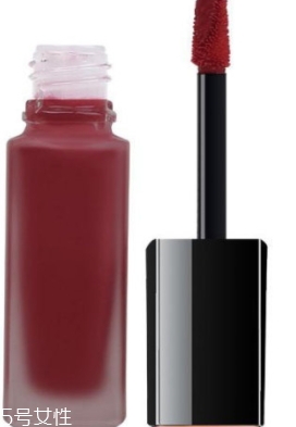 香奈兒印記唇釉154是啞光嗎？美到窒息的色號
