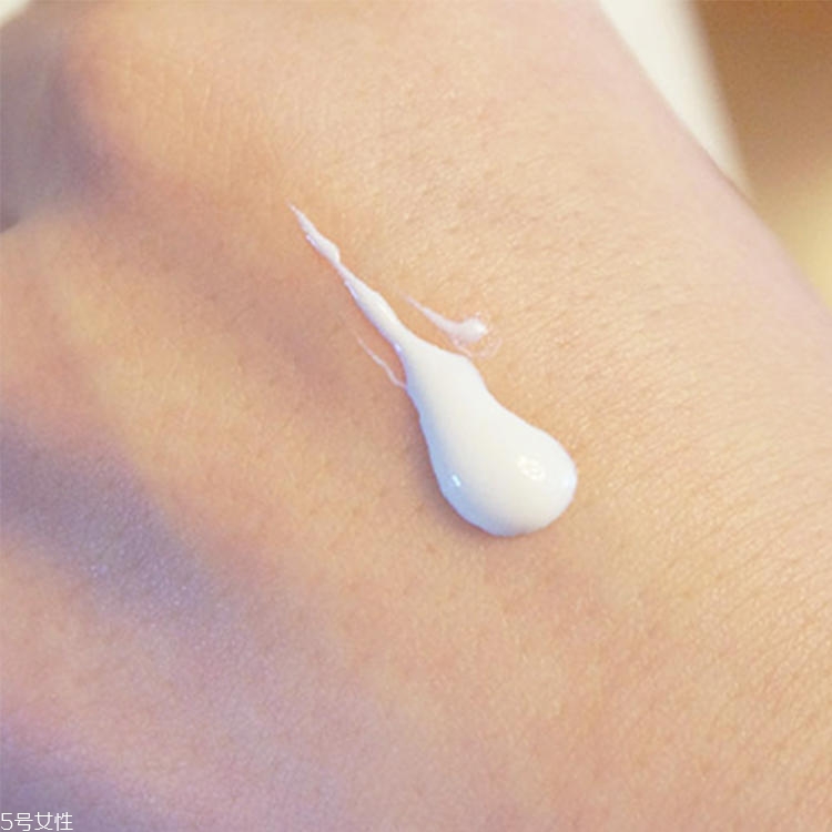 雅詩(shī)蘭黛防曬霜有幾種 雅詩(shī)蘭黛防曬霜有幾種