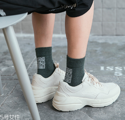 襪子破洞了要怎么處理？破洞了要及時(shí)縫