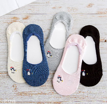 襪子上的膠怎么去除？教你幾招去除膠漬