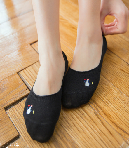 襪子上的掛鉤有什么用？大多數(shù)人都不知道