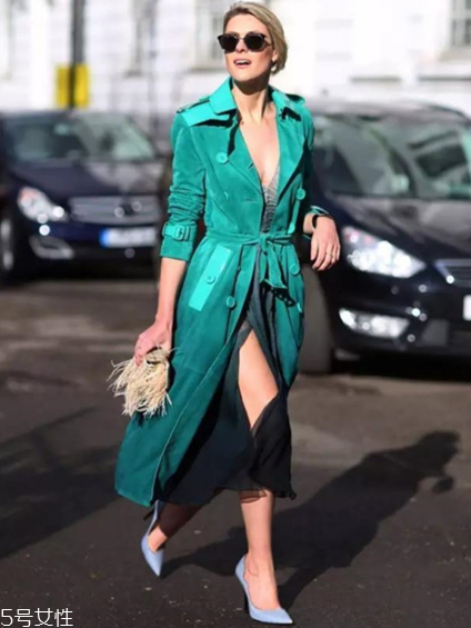 連衣裙配什么外套？讓你甜美又減齡