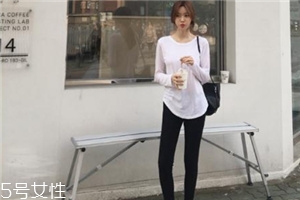 長(zhǎng)袖t恤怎么搭配？屬于你的最佳出門穿搭