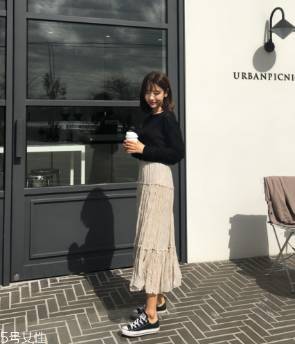 長(zhǎng)袖t恤怎么搭配？屬于你的最佳出門穿搭