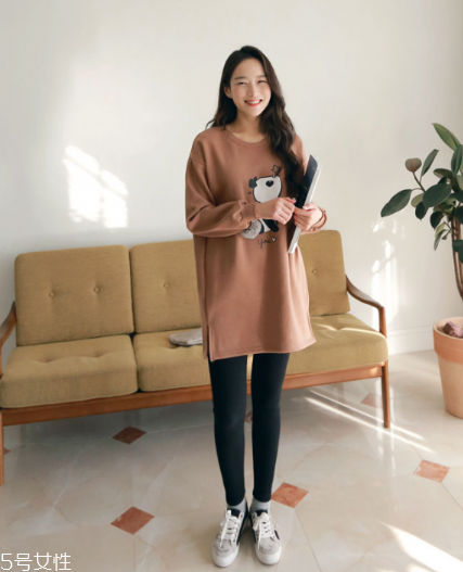 長(zhǎng)袖t恤怎么搭配？屬于你的最佳出門穿搭