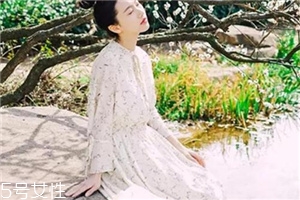 文藝范女生怎么穿搭？和你的青春敘敘舊