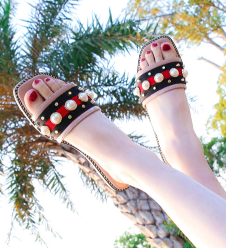 2022流行什么拖鞋？凹造型離不開(kāi)它