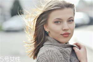 紅血絲用什么顏色的隔離好 紅血絲自然消除法 紅血絲用什么顏色的隔離好 紅血絲自然消除法