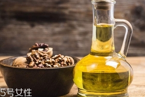 核桃油是生的還是熟的？?jī)煞N都有