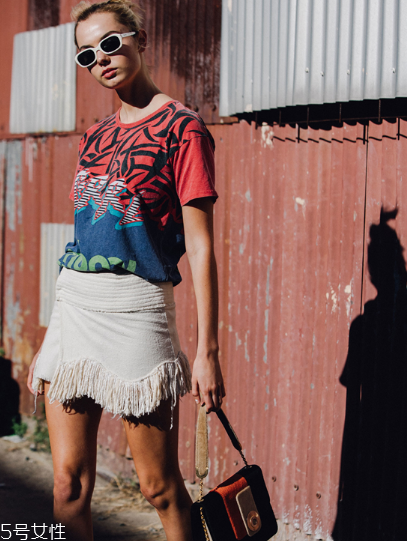 t恤上的果汁怎么洗掉？果汁原來(lái)要這樣洗