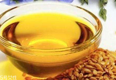 核桃油和亞麻籽油哪個(gè)好 二者各有特點(diǎn) 核桃油和亞麻籽油哪個(gè)好 二者各有特點(diǎn)