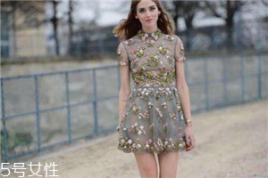 雪紡裙怎么搭配？帶你走進(jìn)明媚的季節(jié)