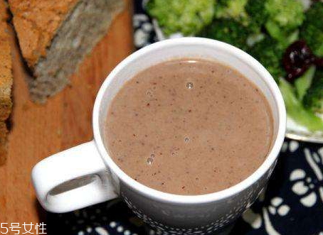 核桃仁可以打豆?jié){嗎 濃濃的核桃味 核桃仁可以打豆?jié){嗎 濃濃的核桃味