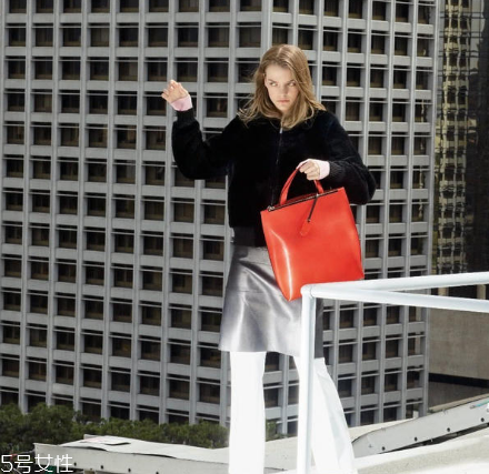 紅色包包什么款式好看？18年這三款包必火