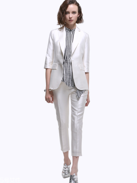 今年流行什么顏色西裝？這三款讓你帥氣逼人