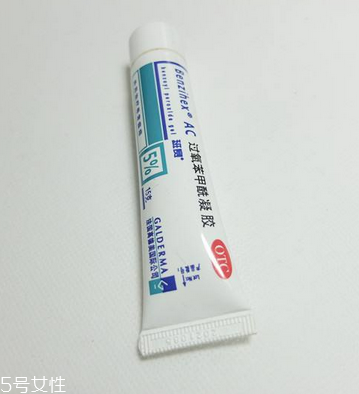 班賽會(huì)留痘印嗎？用班賽祛痘會(huì)有痘印嗎？