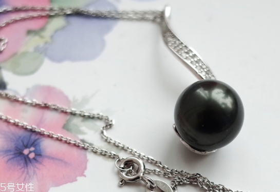 大溪地黑珍珠什么顏色最好？不同顏色大溪地黑珍珠等級