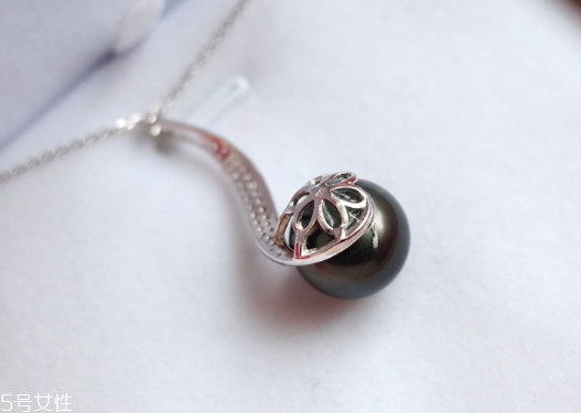 大溪地黑珍珠什么顏色最好？不同顏色大溪地黑珍珠等級