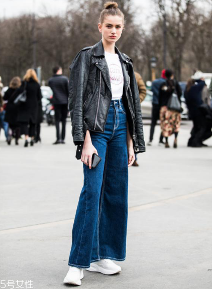 小白鞋染上色了怎么辦？小白鞋染色去除方法