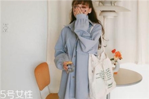 襯衫和t恤衫怎么搭配？襯衫和t恤衫搭配圖片