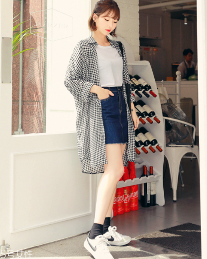 襯衫和t恤衫怎么搭配？襯衫和t恤衫搭配圖片