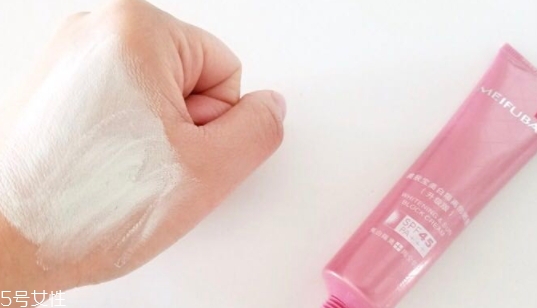 美膚寶和歐詩漫哪個(gè)好？