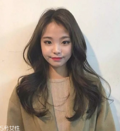 2022年最流行的卷發(fā) 流行卷發(fā)發(fā)型推薦 2022年最流行的卷發(fā) 流行卷發(fā)發(fā)型推薦