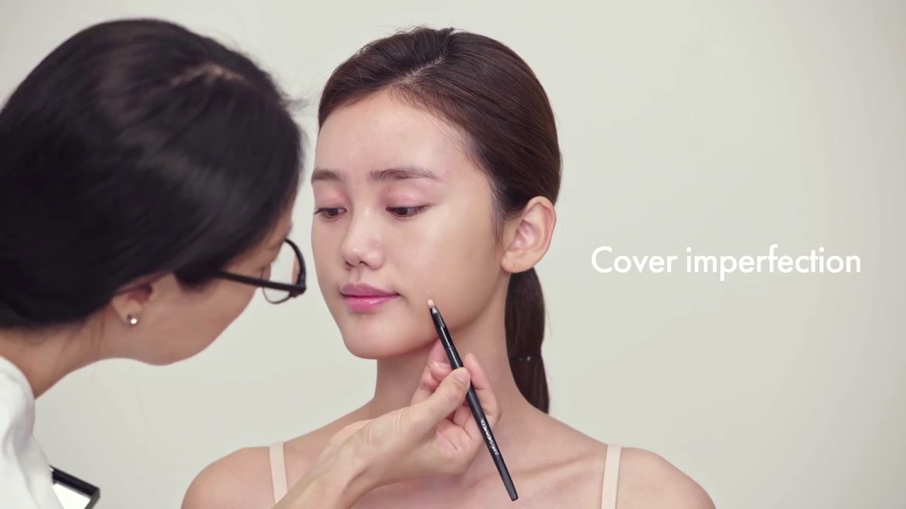 優(yōu)雅裸妝教程圖解 如何畫裸妝圖解 優(yōu)雅裸妝教程圖解 如何畫裸妝圖解