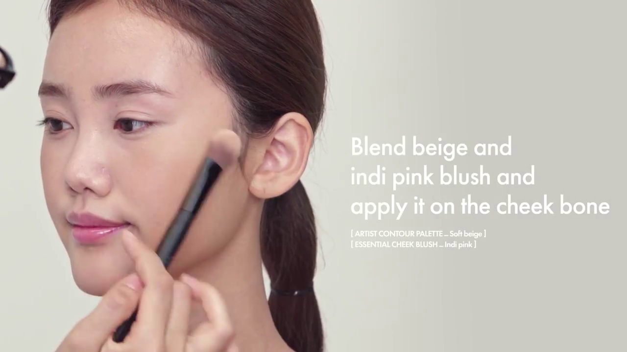 優(yōu)雅裸妝教程圖解 如何畫裸妝圖解 優(yōu)雅裸妝教程圖解 如何畫裸妝圖解