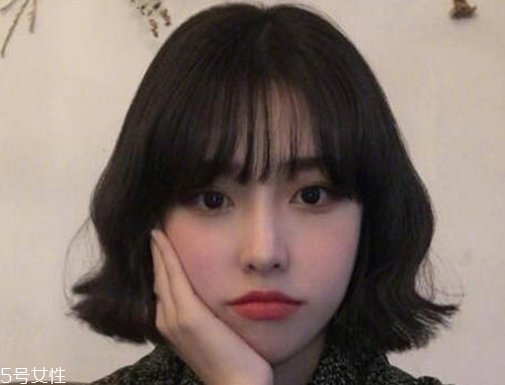 好看的女生短卷發(fā)發(fā)型推薦 夏天適合的短發(fā)發(fā)型圖片推薦 好看的女生短卷發(fā)發(fā)型推薦 夏天適合的短發(fā)發(fā)型圖片推薦