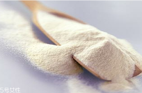 羊奶粉能用開水沖嗎 羊奶粉用溫水還是開水 羊奶粉能用開水沖嗎 羊奶粉用溫水還是開水