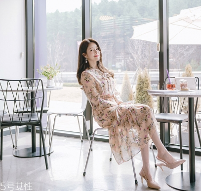 雪紡連衣裙配什么鞋子？雪紡連衣裙搭配鞋子圖片