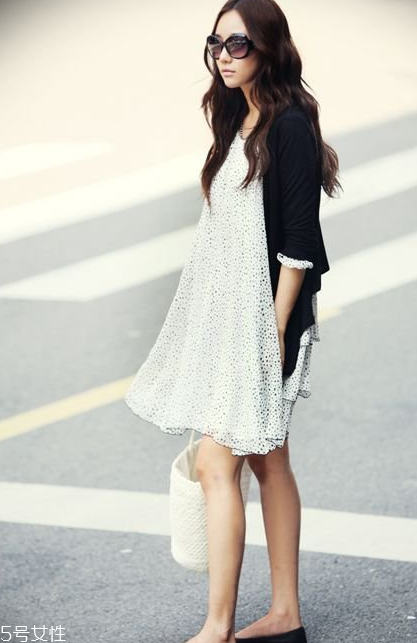 雪紡連衣裙搭配什么外套？雪紡連衣裙搭配外套技巧