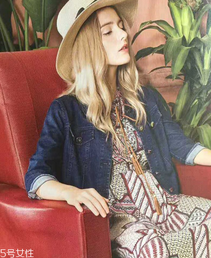 雪紡連衣裙搭配什么外套？雪紡連衣裙搭配外套技巧