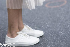 小白鞋多久洗一次？小白鞋的清洗頻率