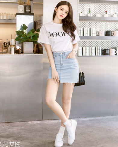 小白鞋放黃了怎么辦？小白鞋放黃了這樣洗