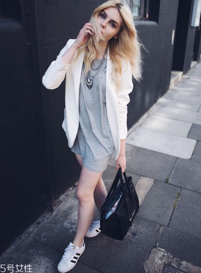 小白鞋里面怎么洗？小白鞋內(nèi)側(cè)清洗方法