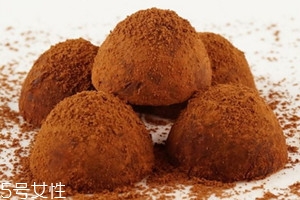 松露巧克力什么味道 松露巧克力的口感 松露巧克力什么味道 松露巧克力的口感