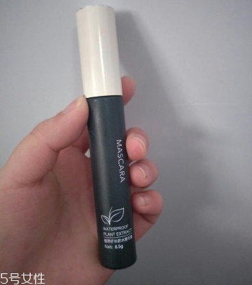 名創(chuàng)優(yōu)品唇釉試色 名創(chuàng)優(yōu)品小方管唇釉 名創(chuàng)優(yōu)品唇釉試色 名創(chuàng)優(yōu)品小方管唇釉