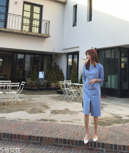 牛仔連衣裙配什么鞋？牛仔連衣裙搭配鞋子圖片